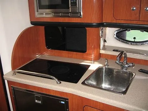 Botel Freedom Boat In Lavagna Marine Apartment Italy